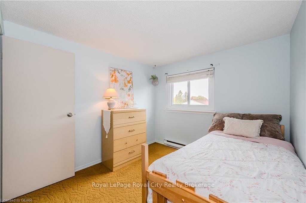 Photo 26 of Unit 5, 2 Worton Avenue, Guelph, Willow West/Sugarbush/West Acres — HOMEH