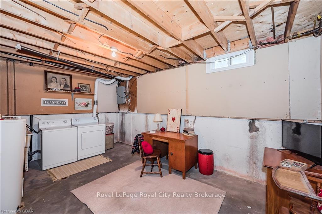 Photo 29 of Unit 5, 2 Worton Avenue, Guelph, Willow West/Sugarbush/West Acres — HOMEH
