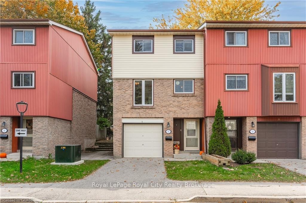 Photo 36 of Unit 5, 2 Worton Avenue, Guelph, Willow West/Sugarbush/West Acres — HOMEH