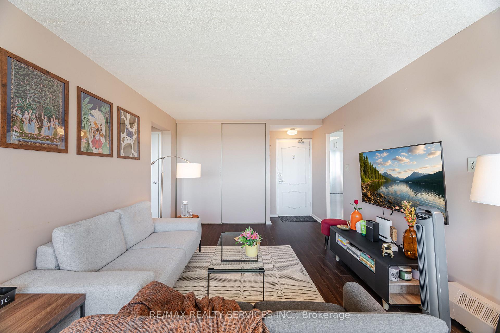 Photo 10 of Unit 2304, 715 Don Mills Road, Toronto, Flemingdon Park — HOMEH