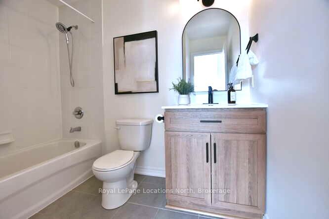 Photo 22 of Unit 307, 5 Anchorage Crescent, Collingwood — HOMEH