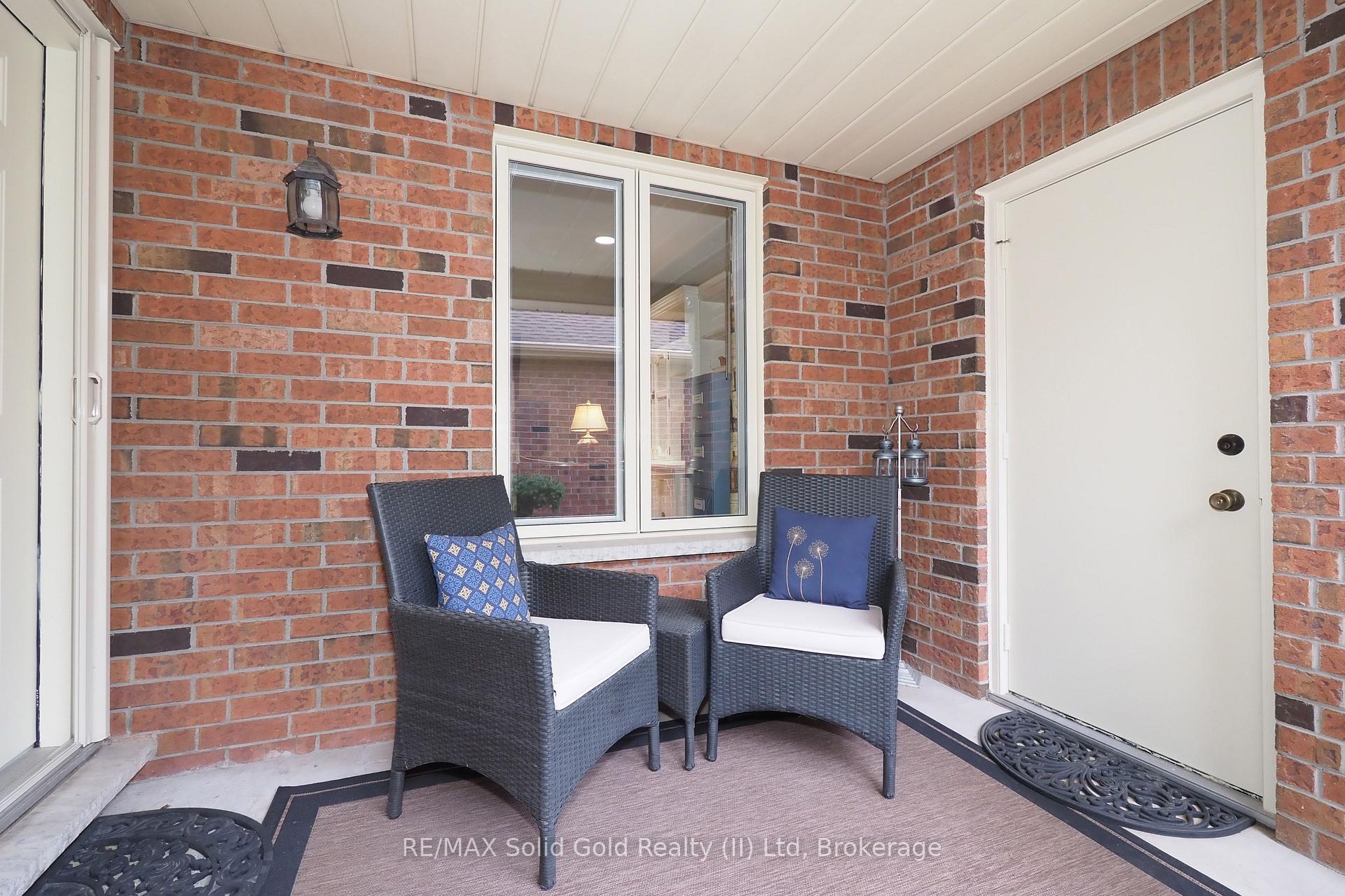 Photo 4 of Unit 6, 405 Glasgow Street, Kitchener — HOMEH