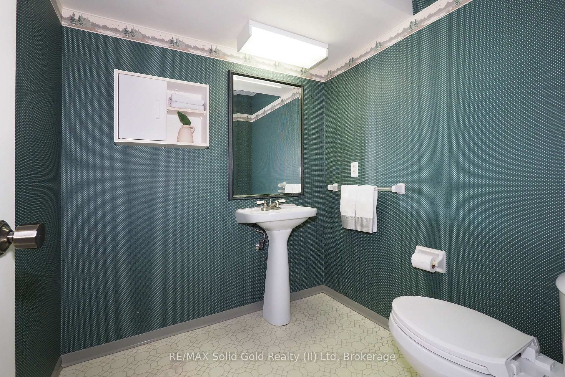 Photo 35 of Unit 6, 405 Glasgow Street, Kitchener — HOMEH