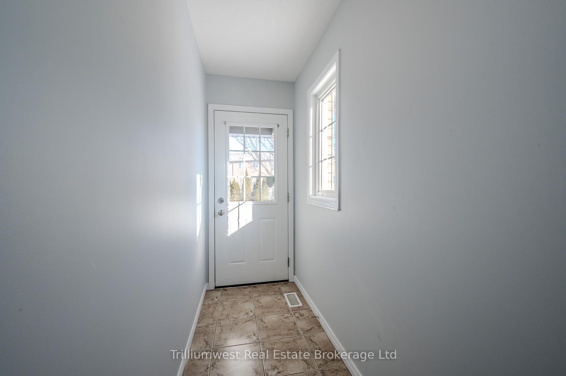 Photo 6 of Unit 1, 285 Old Huron Road, Kitchener — HOMEH