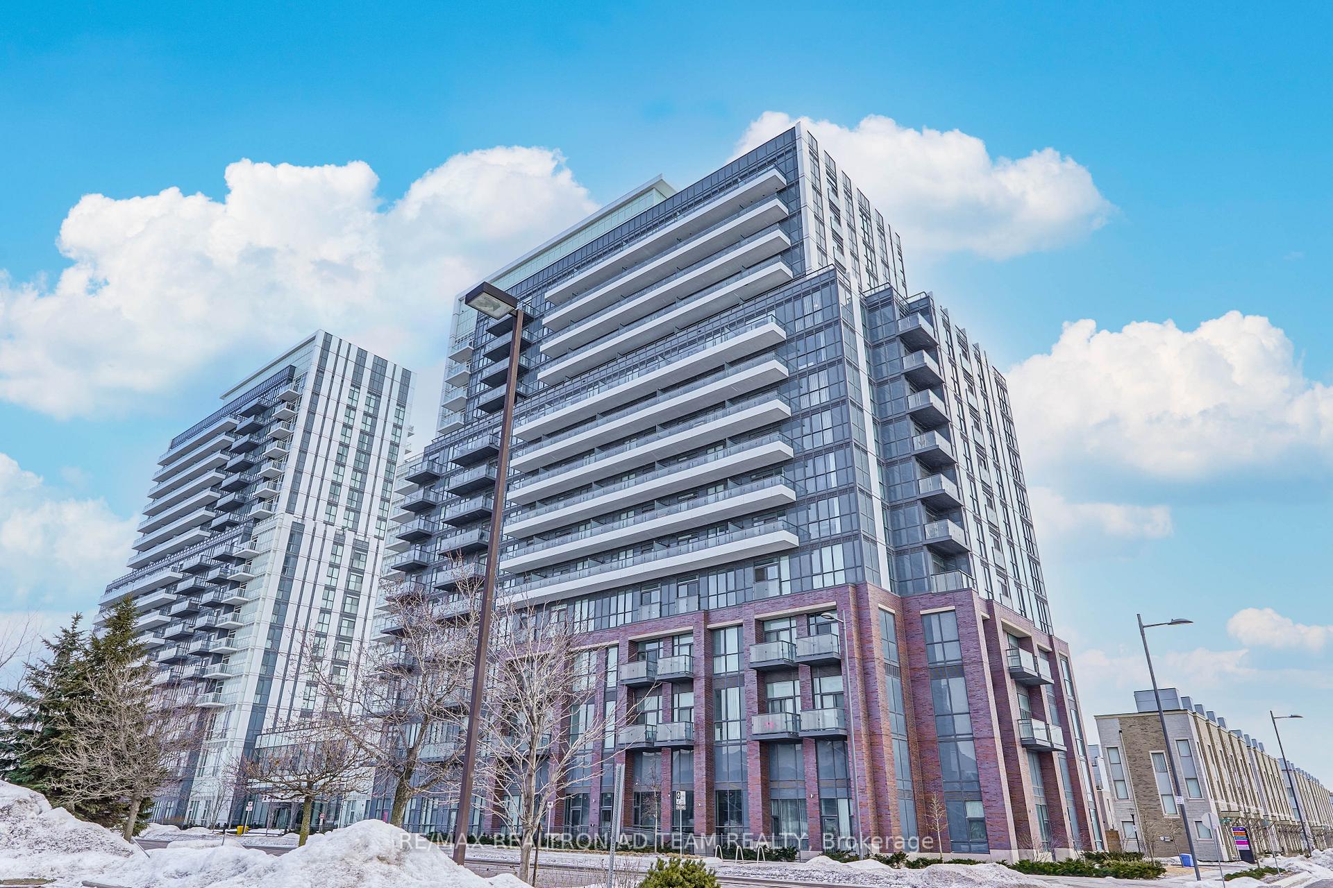 Front of Unit 717, 10 Honeycrisp Crescent