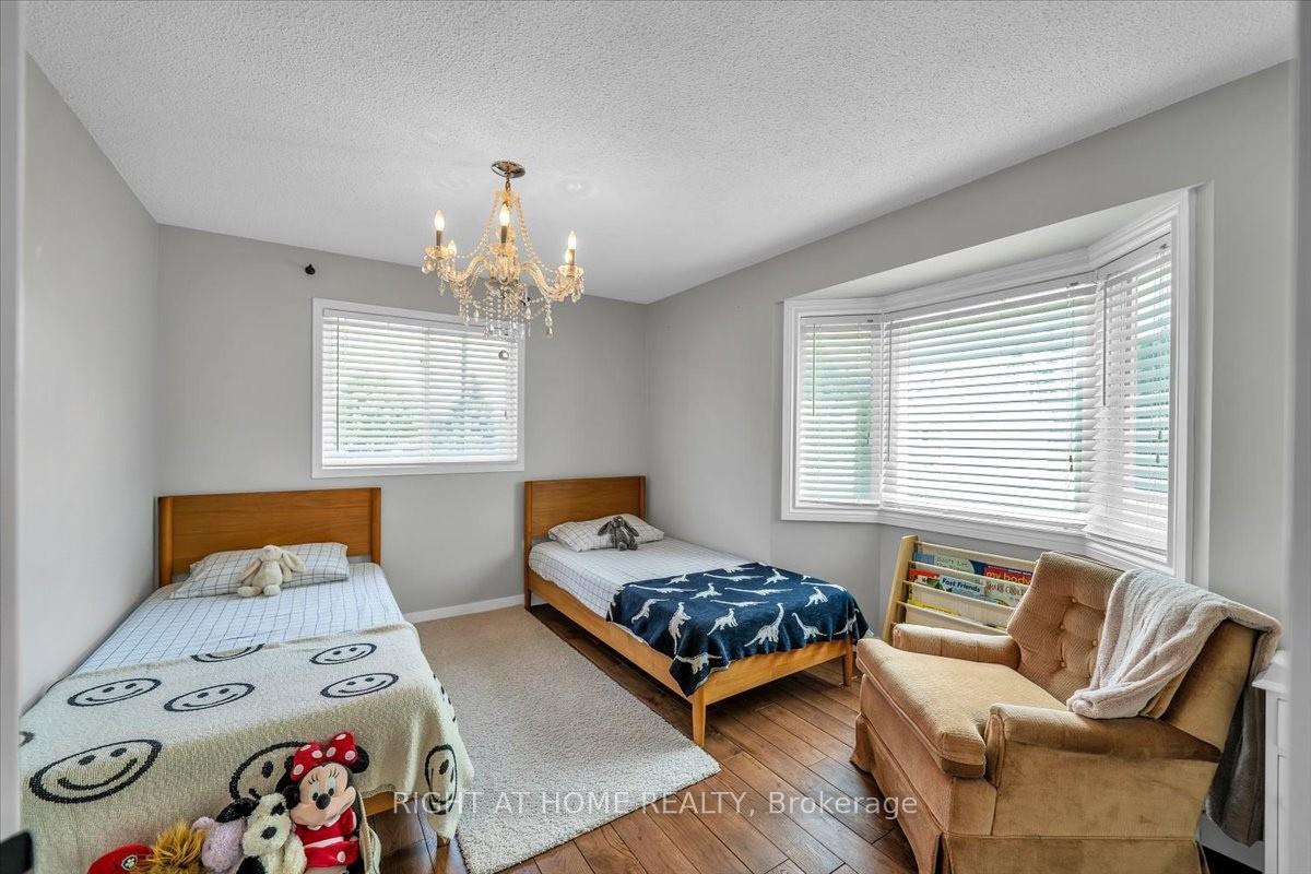 Photo 20 of 64 Macintyre Lane, Ajax, Northwest Ajax — HOMEH