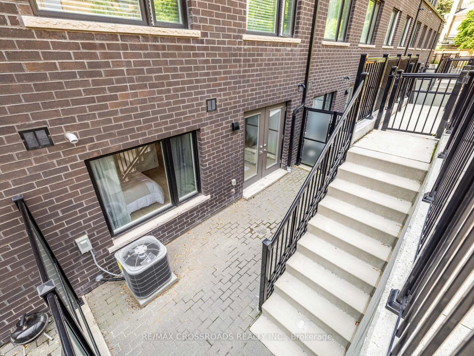 Photo 24 of Unit 4, 12 Marquette Avenue, Toronto, Englemount-Lawrence — HOMEH