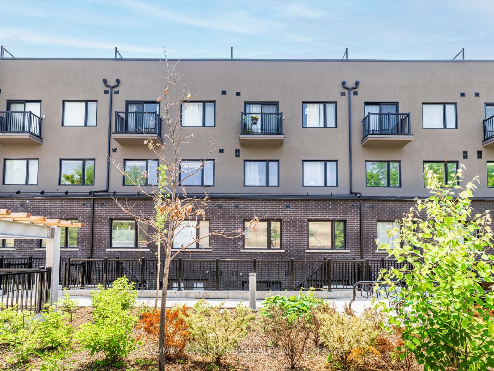 Photo 27 of Unit 4, 12 Marquette Avenue, Toronto, Englemount-Lawrence — HOMEH