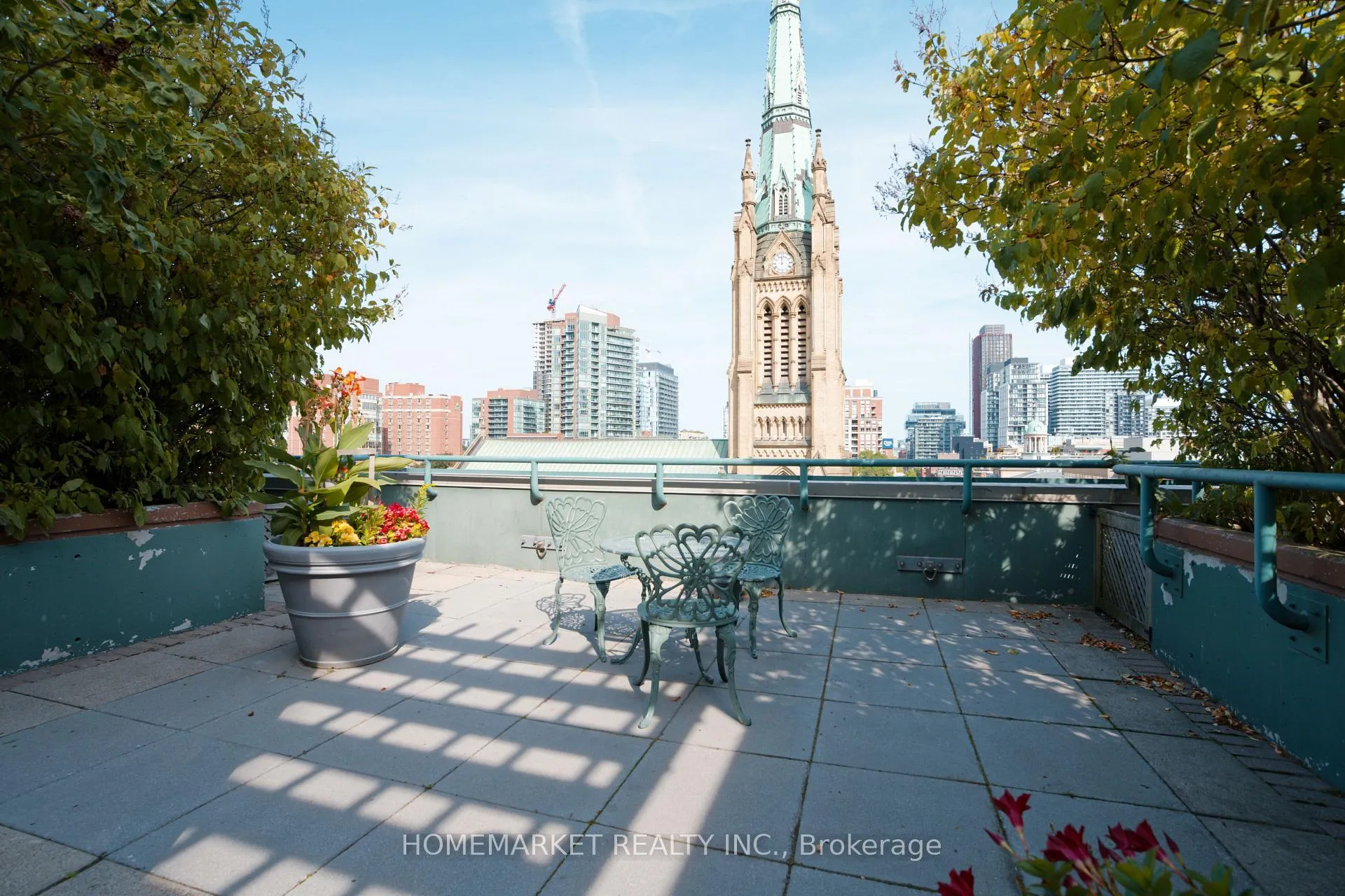 Photo 14 of Unit 411, 92 King Street E, Toronto, Church-Yonge Corridor — HOMEH