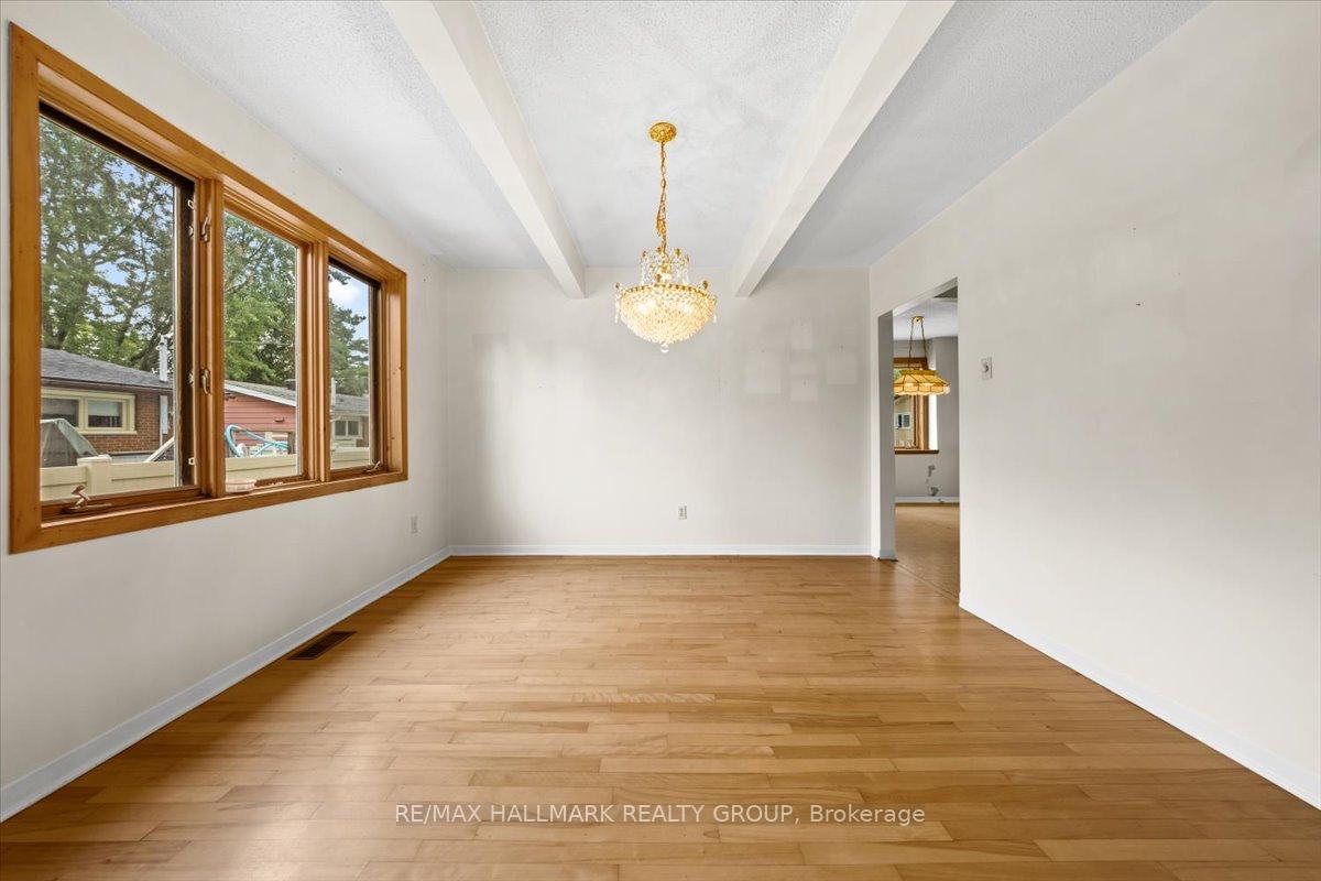 Photo 9 of 2140 Tawney Road, Ottawa, Hawthorne Meadows — HOMEH