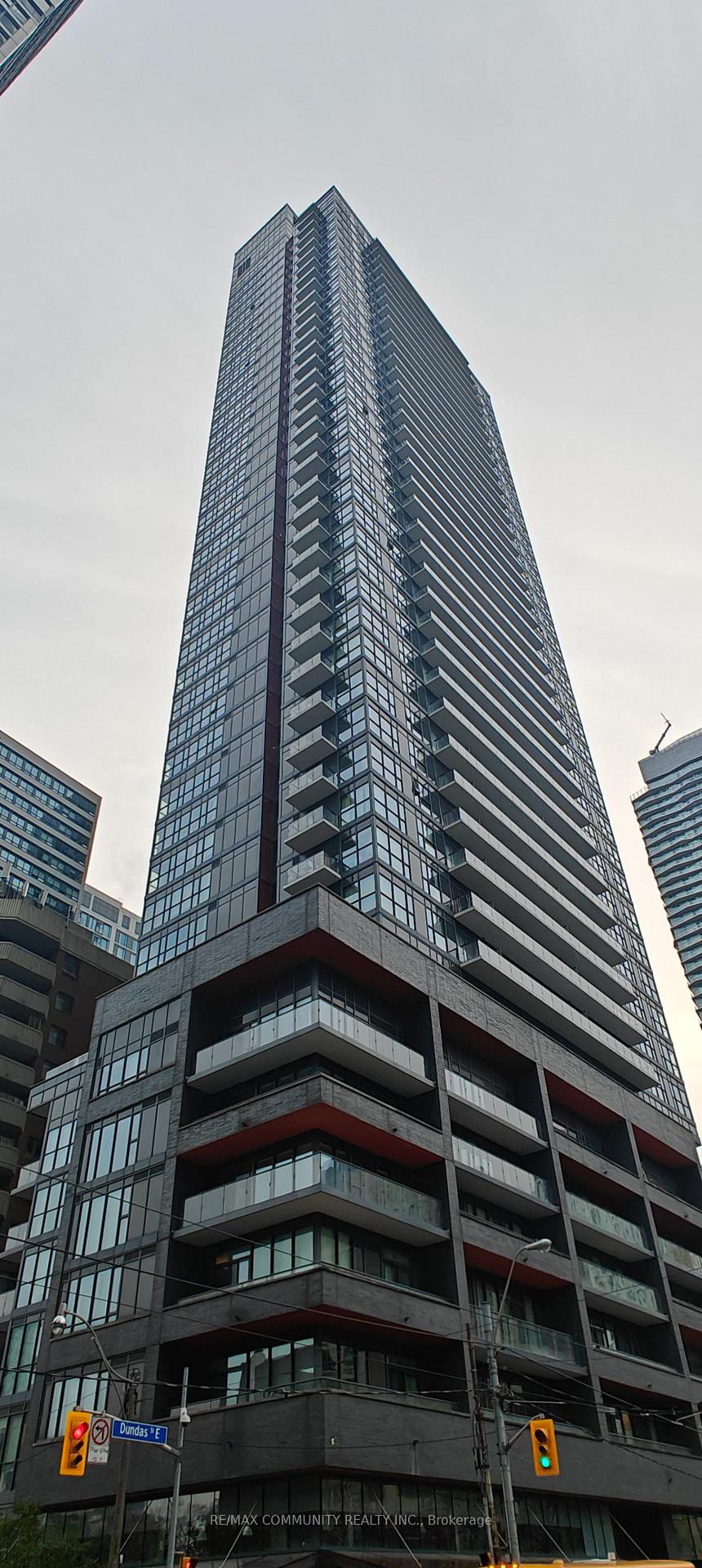 Front of Unit 2505, 159 Dundas Street E