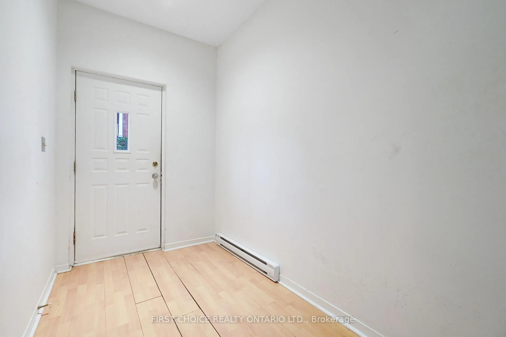 Photo 4 of 18 Rupert Street, Ottawa, Glebe — HOMEH