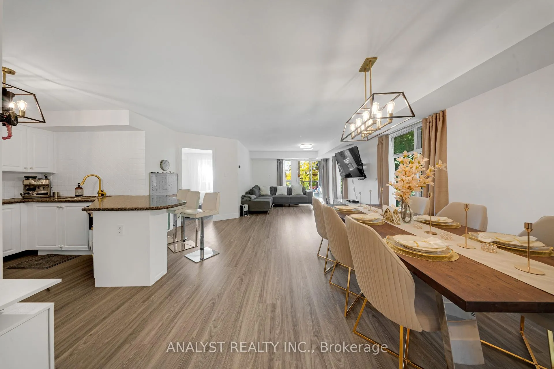 Photo 2 of Unit 107, 245 Pine Grove Road, Vaughan, Islington Woods — HOMEH