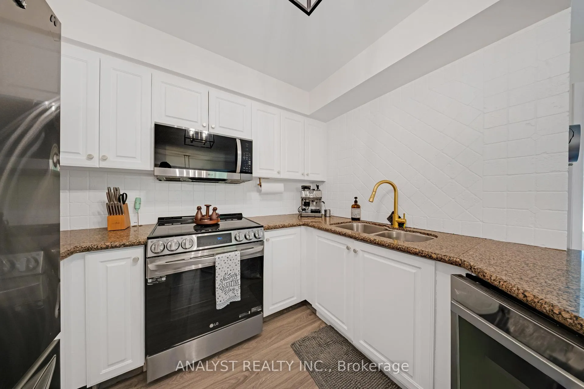 Photo 7 of Unit 107, 245 Pine Grove Road, Vaughan, Islington Woods — HOMEH