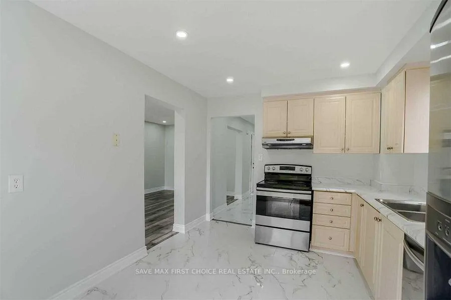Photo 6 of 6 Wildercroft Avenue, Brampton, Brampton North — HOMEH