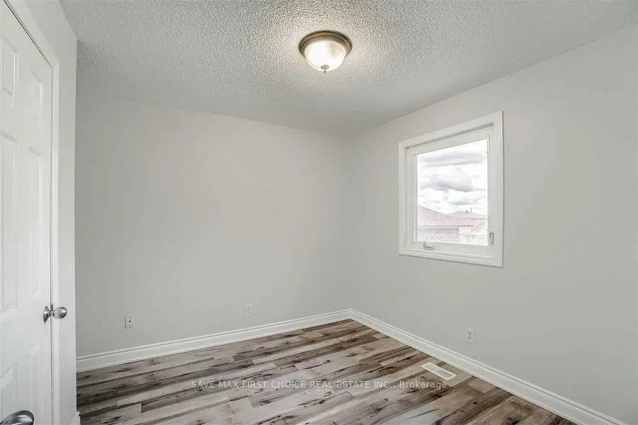 Photo 17 of 6 Wildercroft Avenue, Brampton, Brampton North — HOMEH