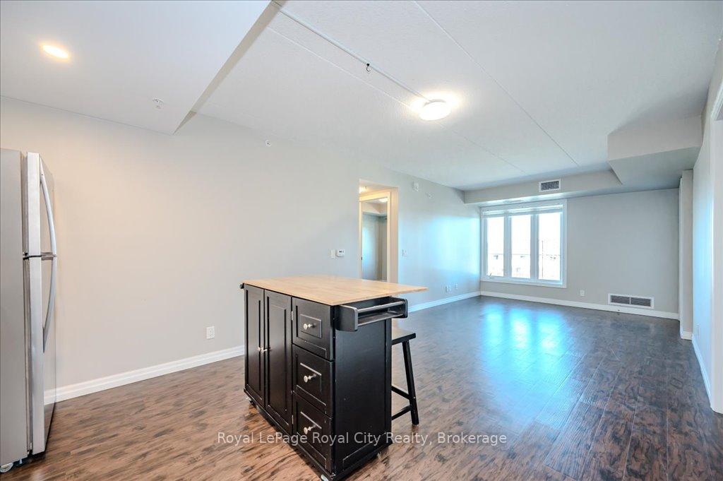 Photo 16 of Unit 105, 108 Summit Ridge Drive, Guelph, Grange Road — HOMEH