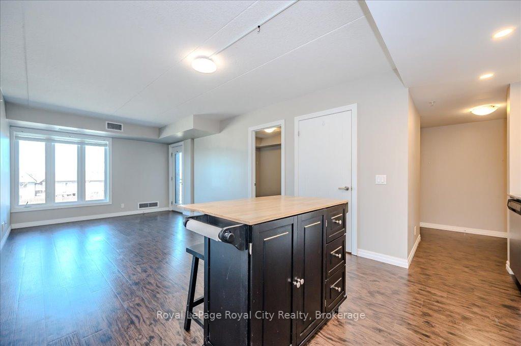 Photo 17 of Unit 105, 108 Summit Ridge Drive, Guelph, Grange Road — HOMEH