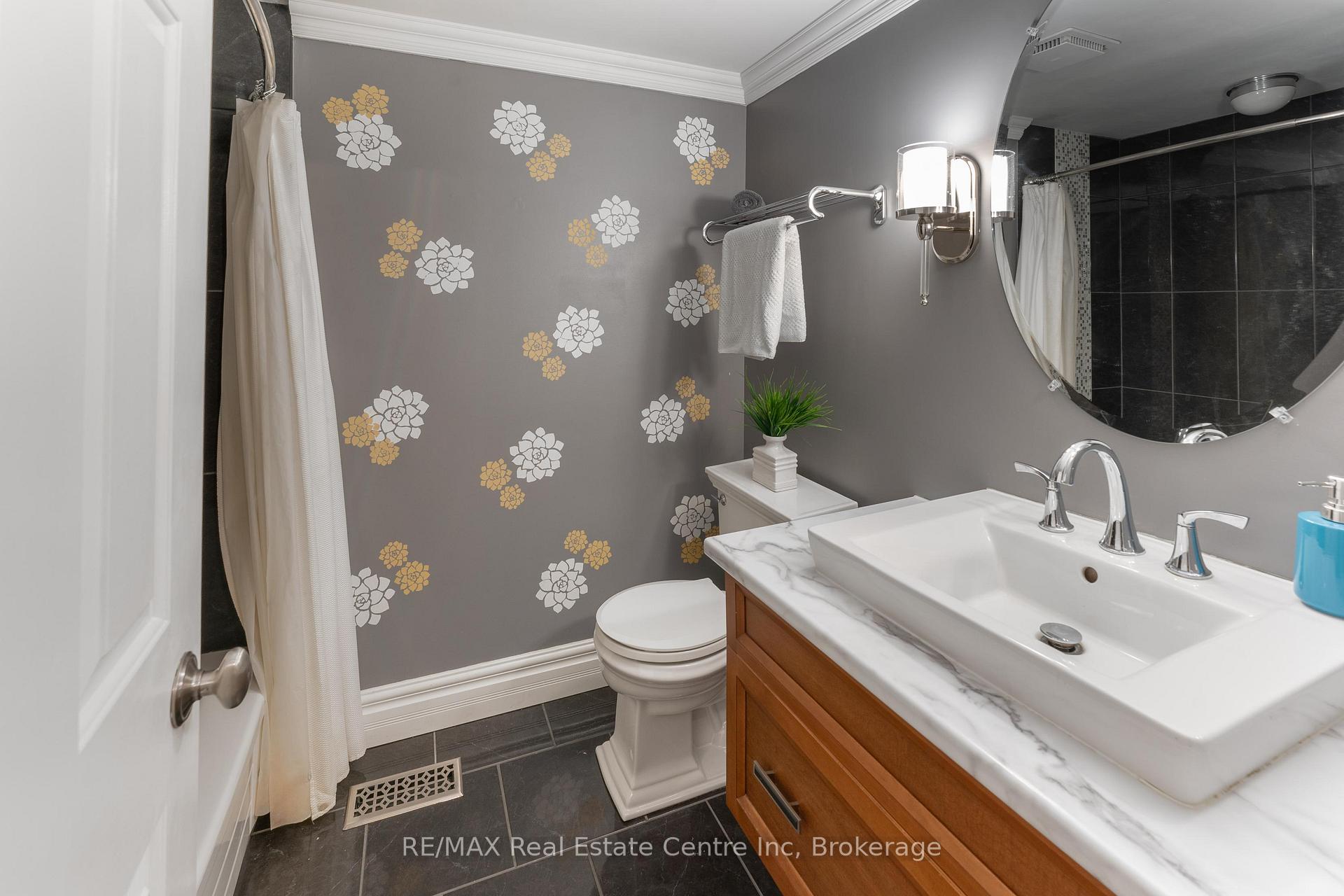Photo 15 of Unit 3, 94 Woodlawn Road E, Guelph, Victoria North — HOMEH