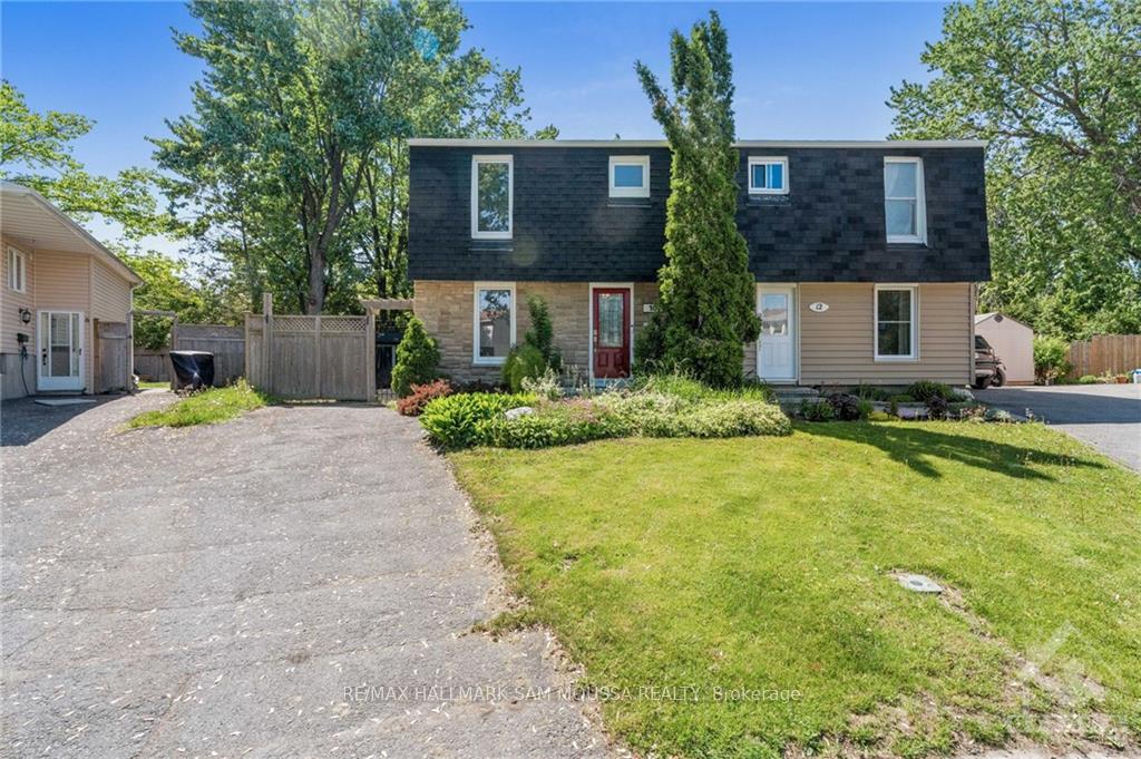 Photo 2 of 10 Lotus Court, Ottawa, Carson Grove — HOMEH
