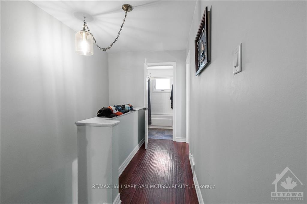 Photo 7 of 10 Lotus Court, Ottawa, Carson Grove — HOMEH