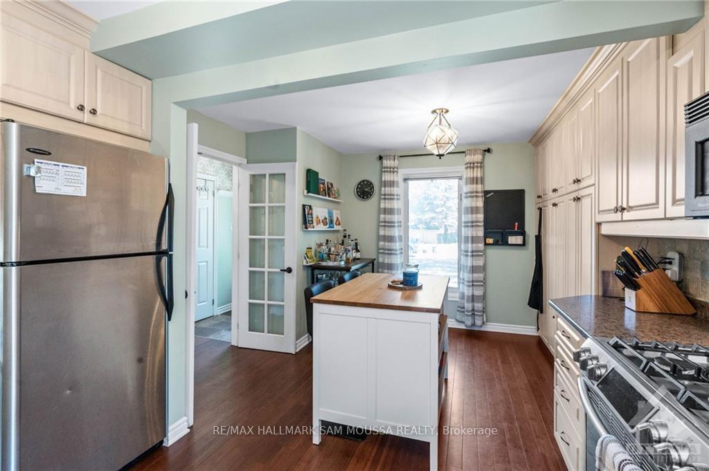 Photo 9 of 10 Lotus Court, Ottawa, Carson Grove — HOMEH