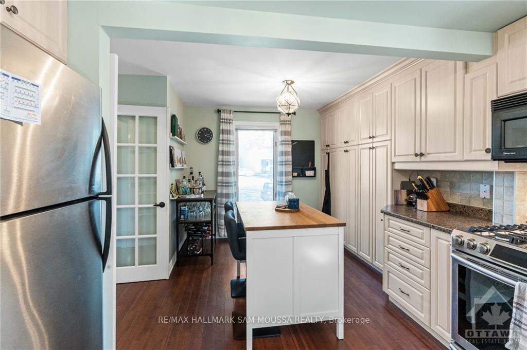 Photo 8 of 10 Lotus Court, Ottawa, Carson Grove — HOMEH