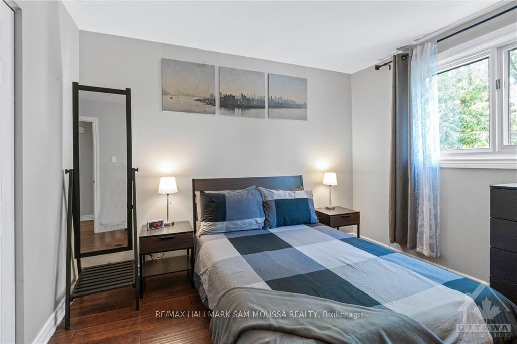 Photo 16 of 10 Lotus Court, Ottawa, Carson Grove — HOMEH