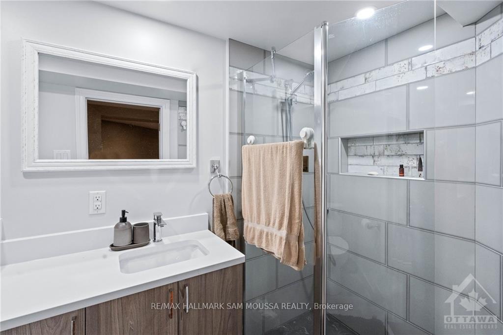 Photo 20 of 10 Lotus Court, Ottawa, Carson Grove — HOMEH