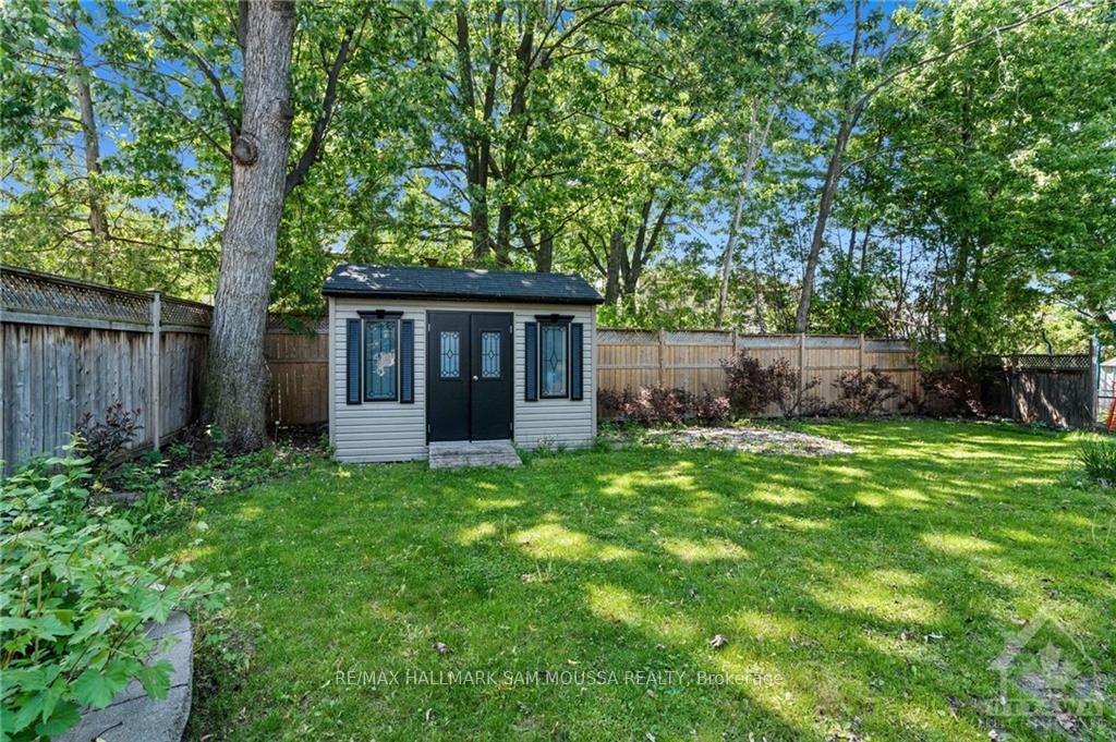 Photo 24 of 10 Lotus Court, Ottawa, Carson Grove — HOMEH