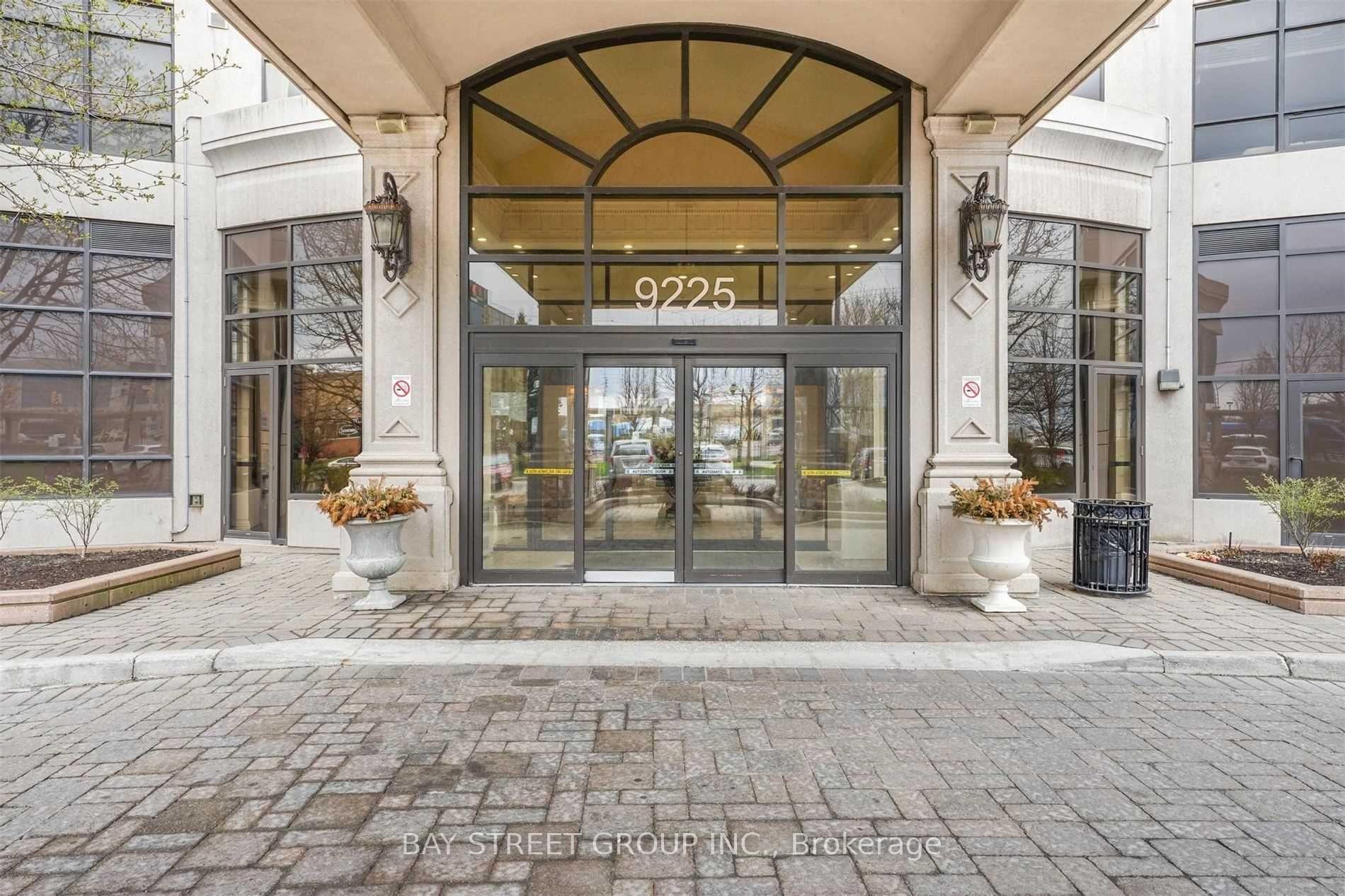 Photo 2 of Unit 1406, 9225 Jane Street, Vaughan, Maple — HOMEH