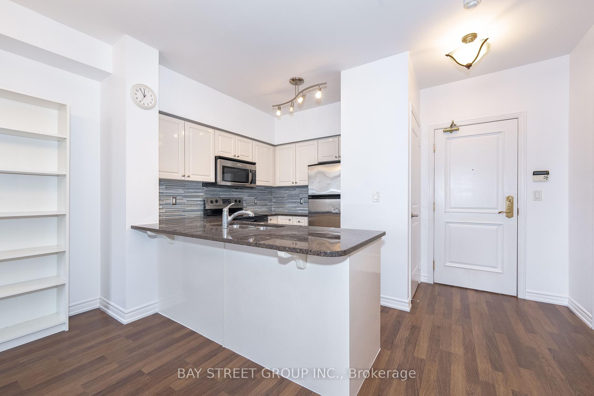 Photo 12 of Unit 1406, 9225 Jane Street, Vaughan, Maple — HOMEH