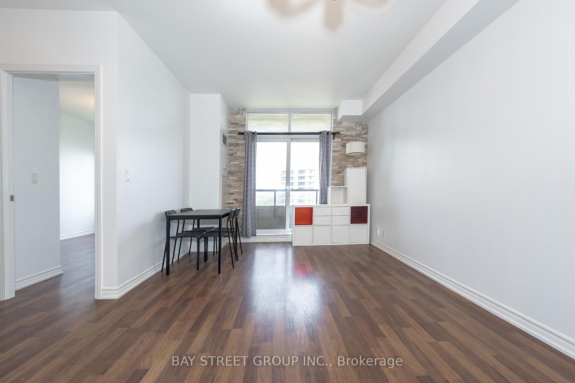 Photo 14 of Unit 1406, 9225 Jane Street, Vaughan, Maple — HOMEH