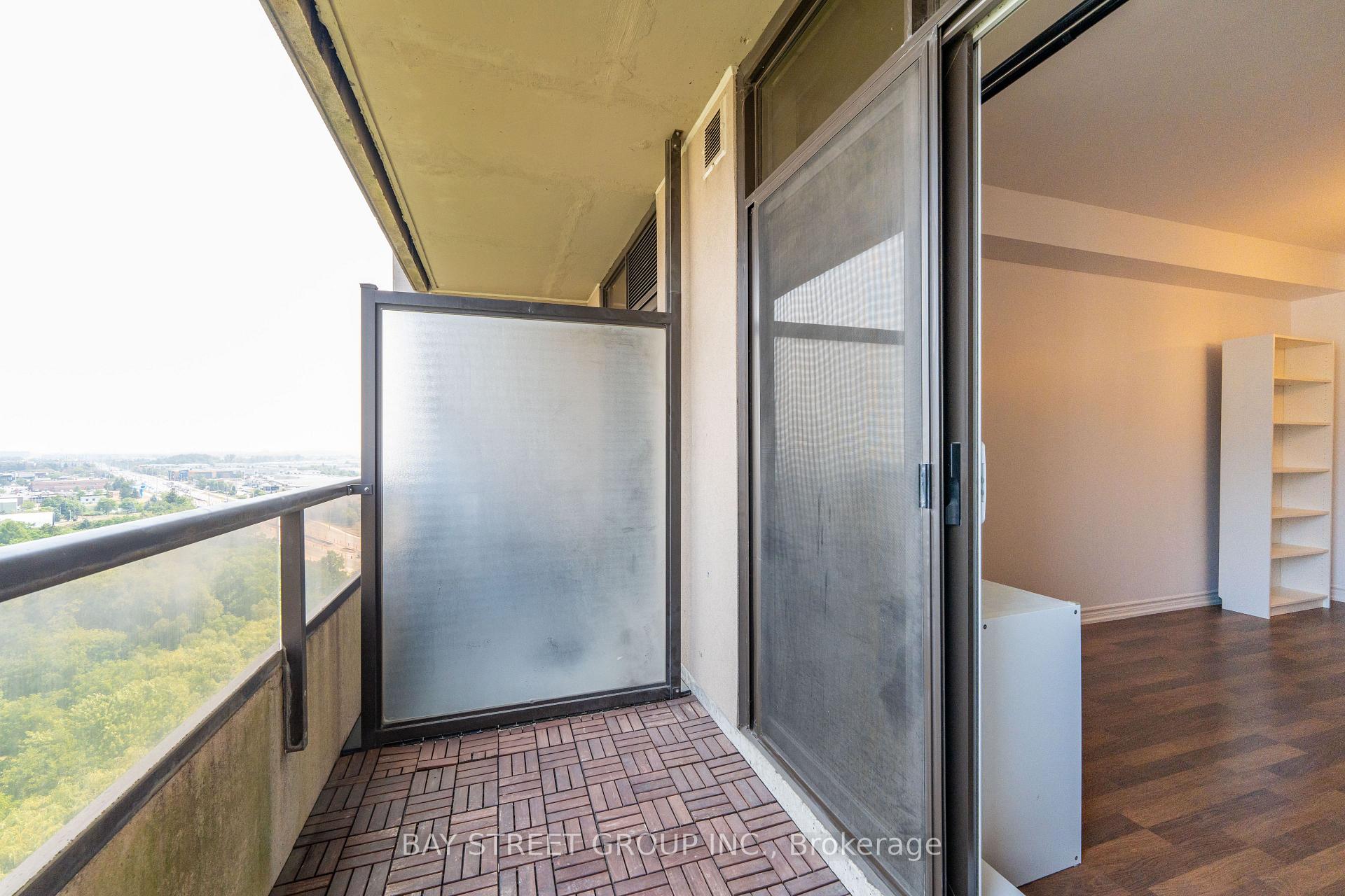 Photo 24 of Unit 1406, 9225 Jane Street, Vaughan, Maple — HOMEH