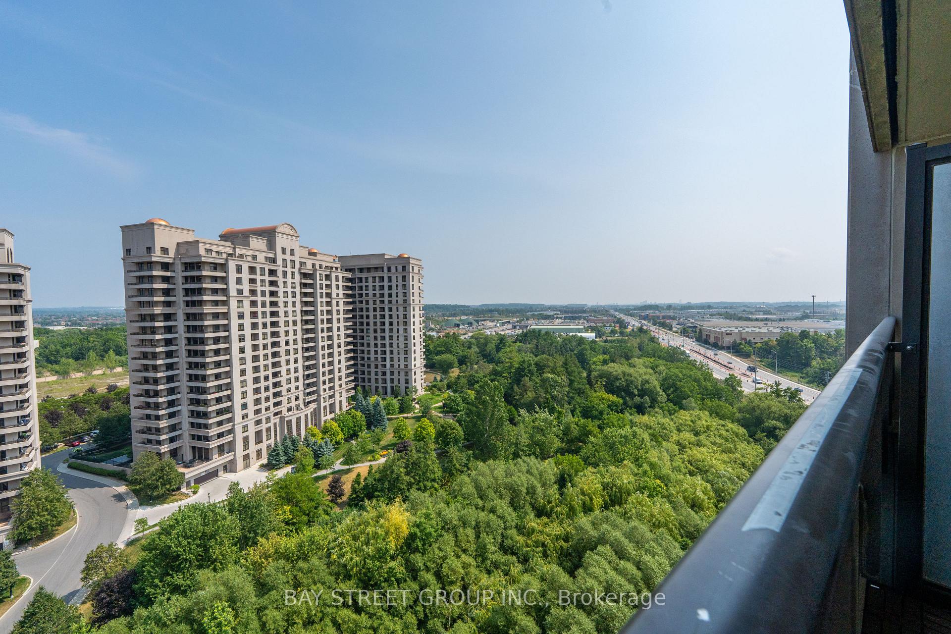 Photo 27 of Unit 1406, 9225 Jane Street, Vaughan, Maple — HOMEH