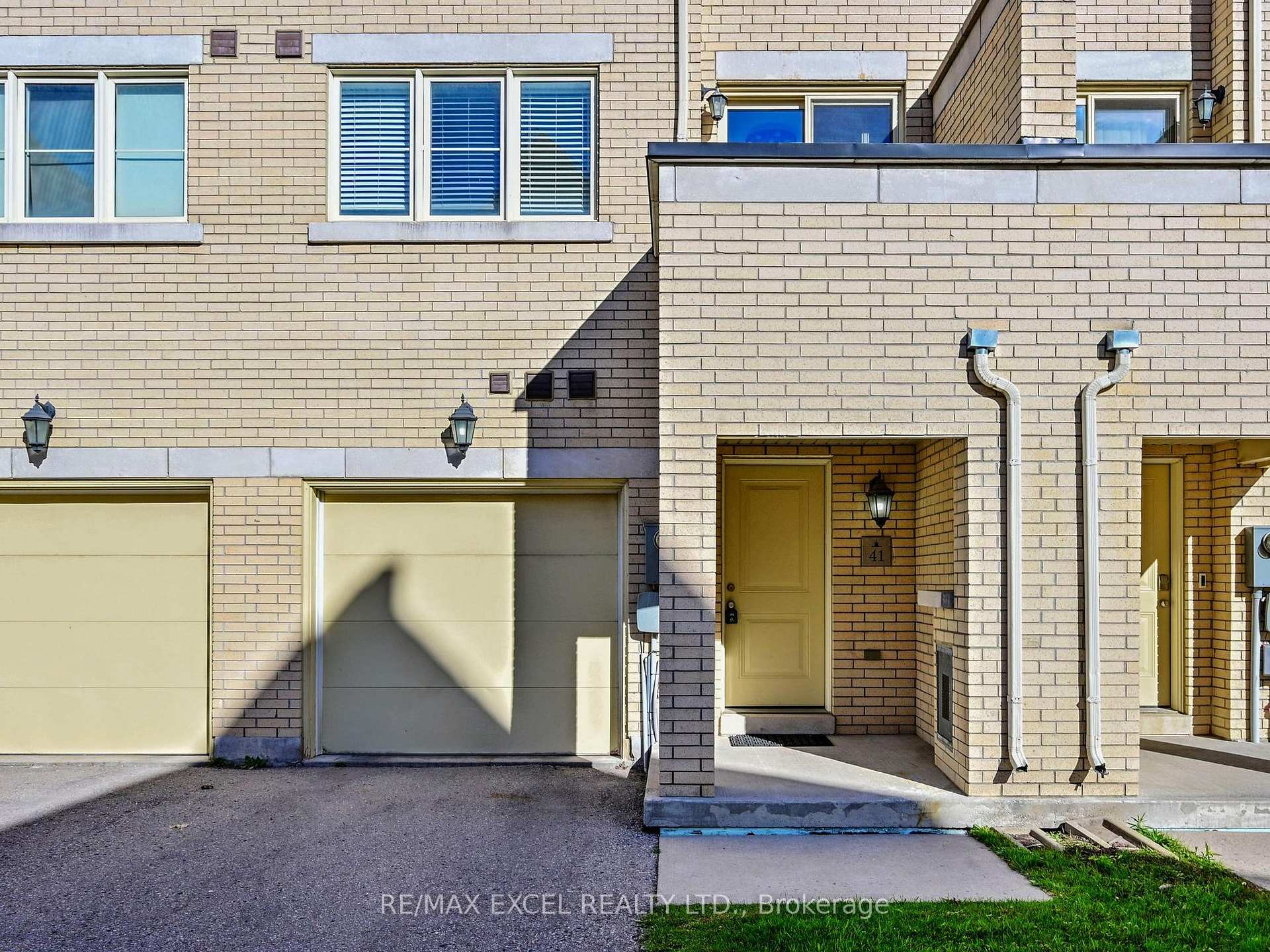 Photo 20 of 41 Victor Herbert Way, Markham, Cathedraltown — HOMEH