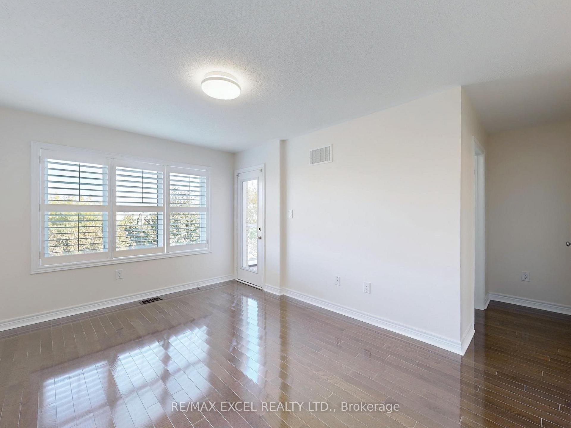 Photo 32 of 41 Victor Herbert Way, Markham, Cathedraltown — HOMEH