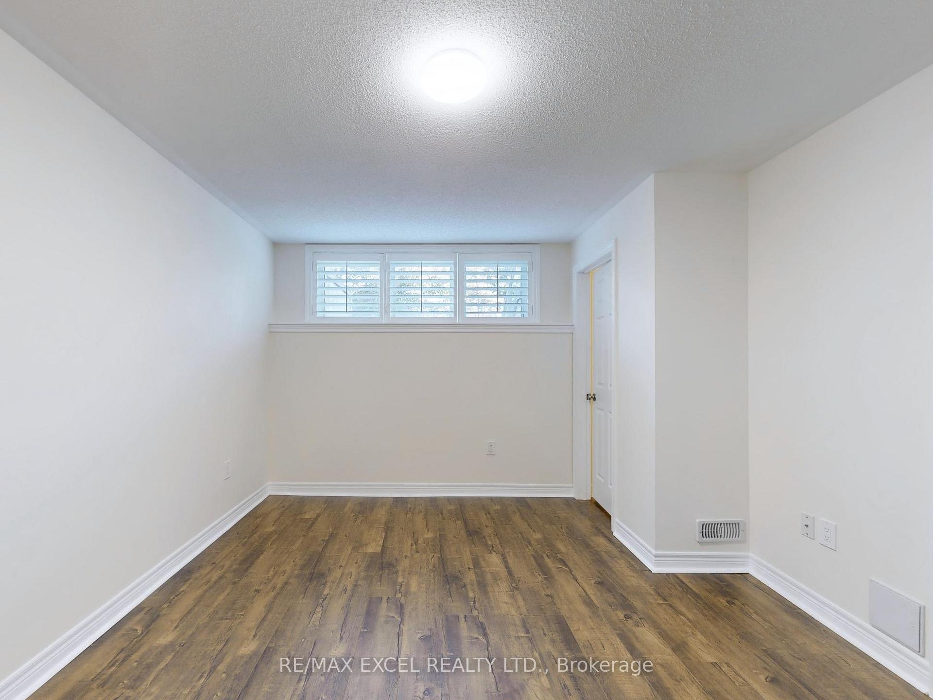 Photo 37 of 41 Victor Herbert Way, Markham, Cathedraltown — HOMEH