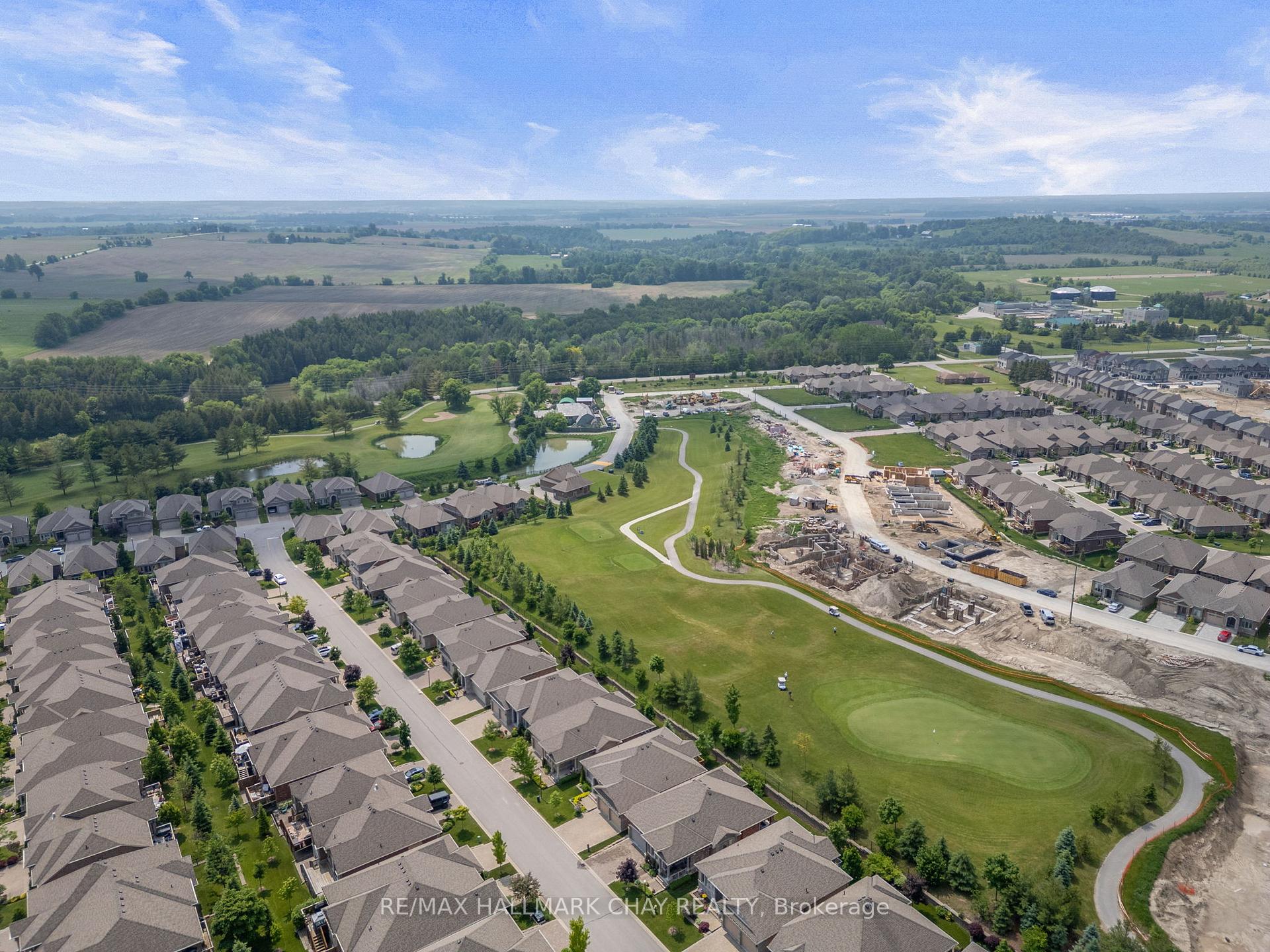 Photo 1 of 17 Hillcrest Drive, New Tecumseth, Alliston — HOMEH