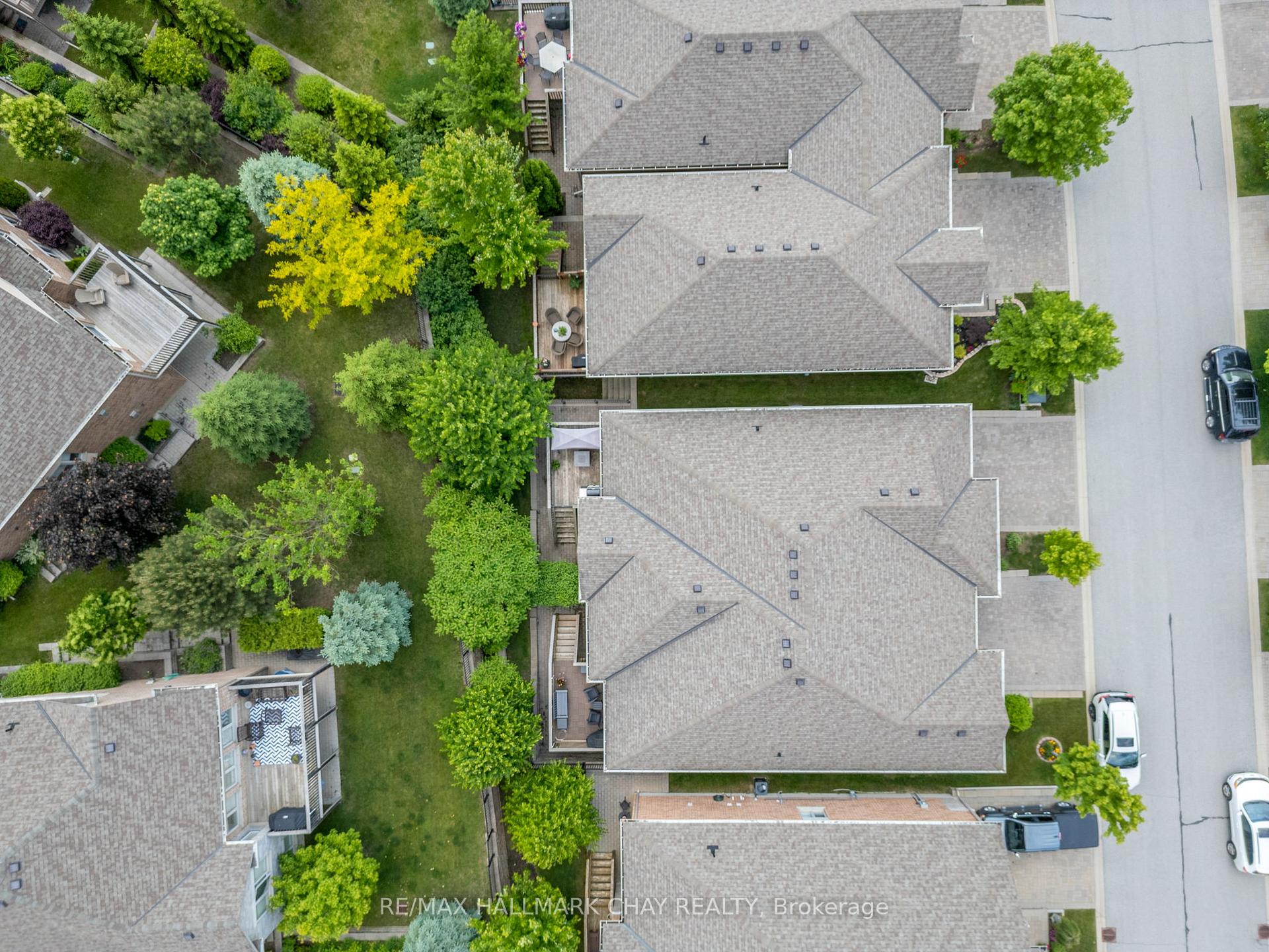 Photo 3 of 17 Hillcrest Drive, New Tecumseth, Alliston — HOMEH