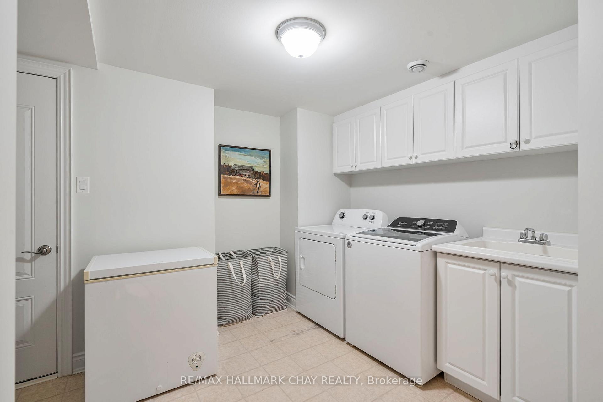 Photo 31 of 17 Hillcrest Drive, New Tecumseth, Alliston — HOMEH