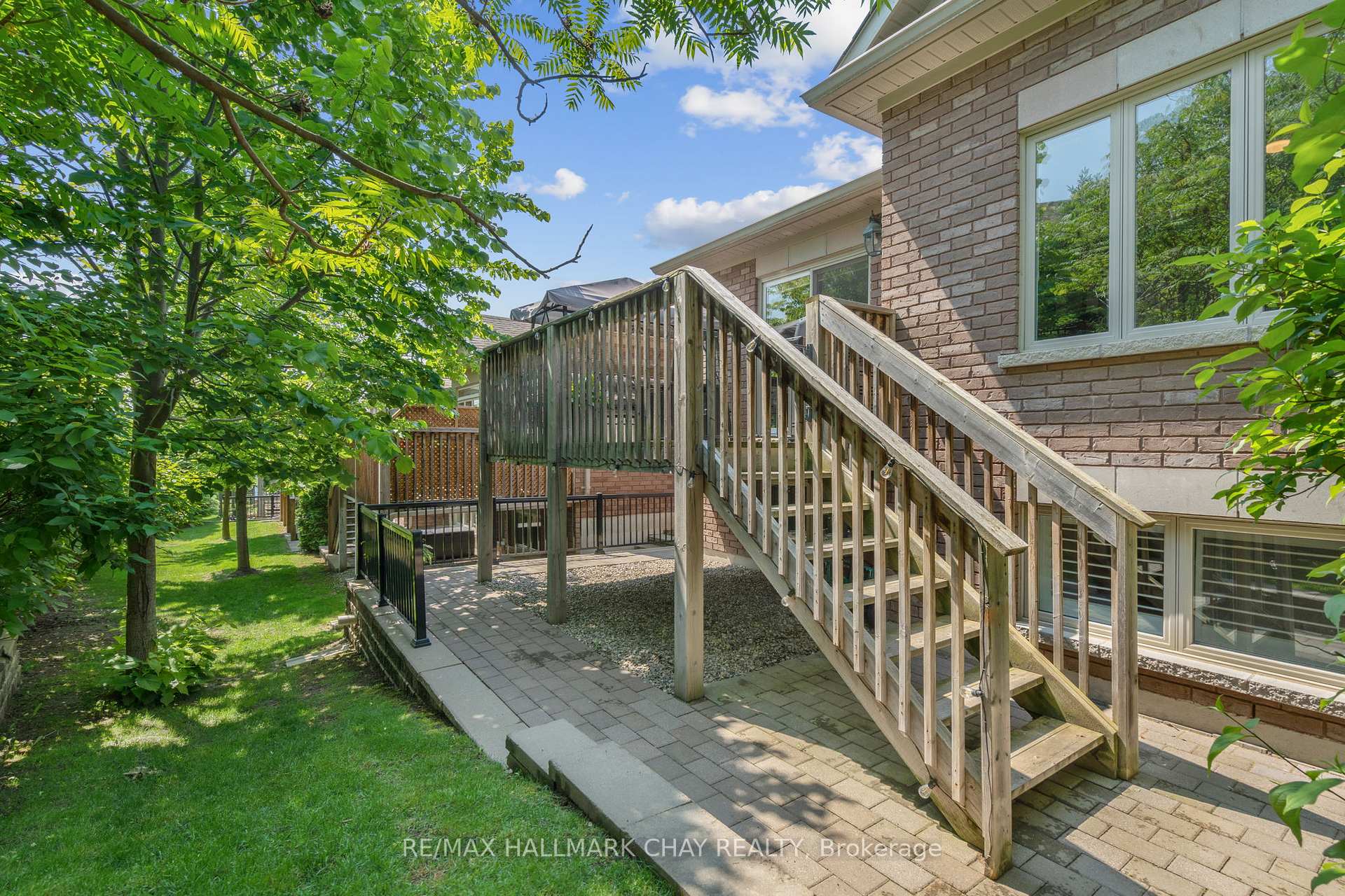 Photo 33 of 17 Hillcrest Drive, New Tecumseth, Alliston — HOMEH