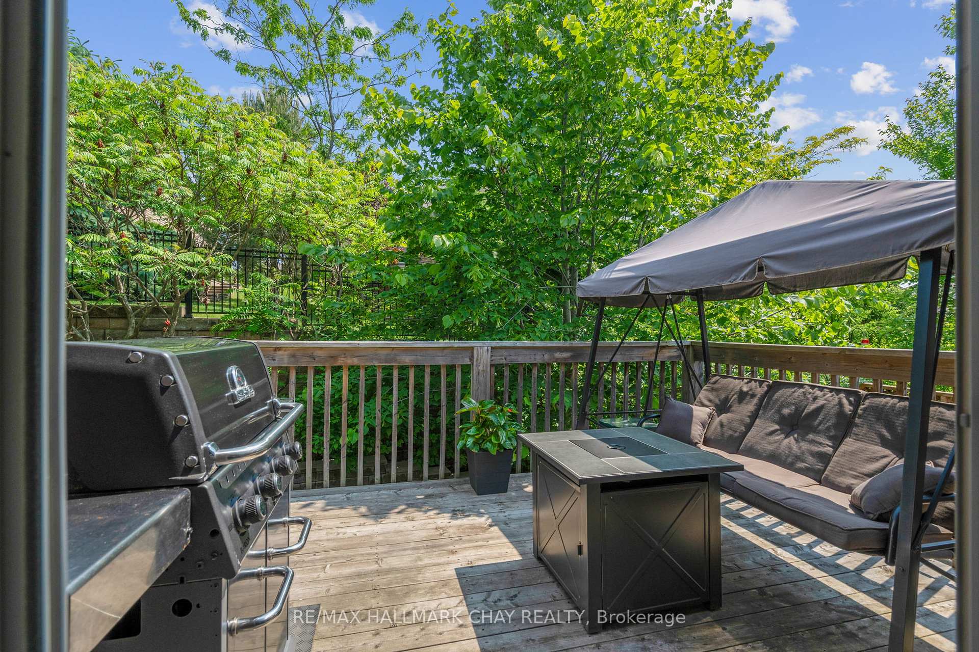 Photo 35 of 17 Hillcrest Drive, New Tecumseth, Alliston — HOMEH