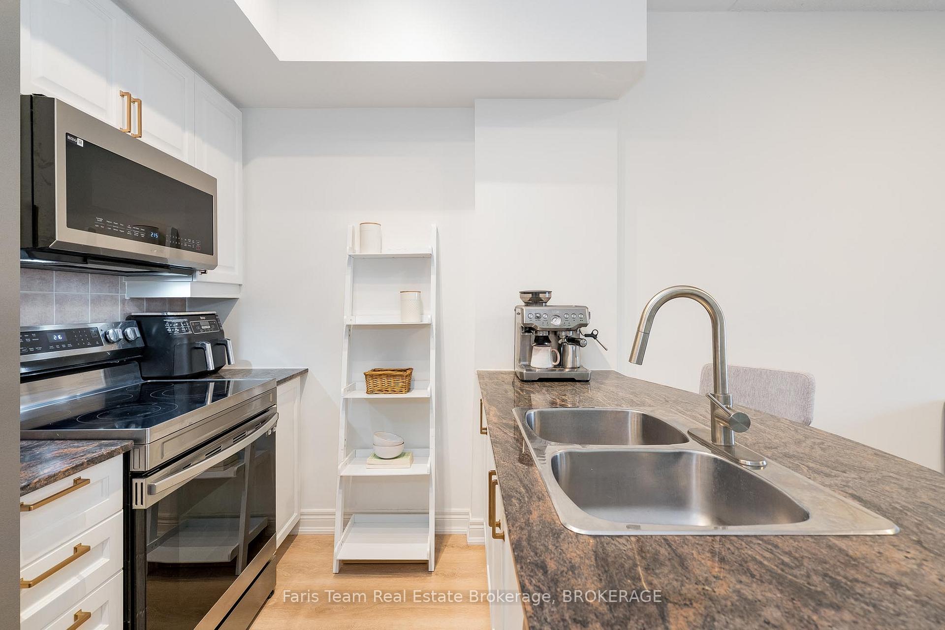 Photo 4 of Unit 409, 280 Aberdeen Boulevard, Midland — HOMEH