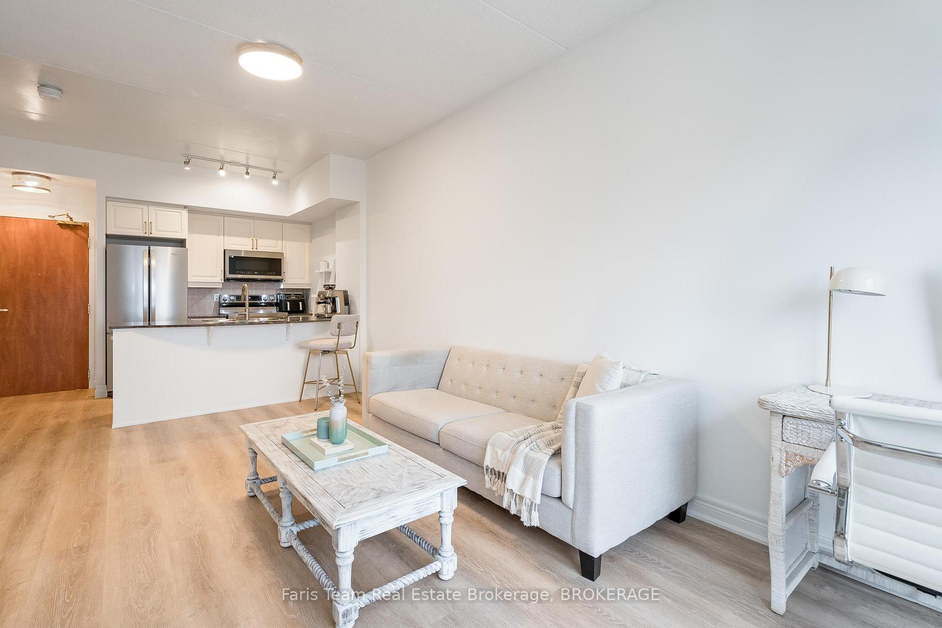 Photo 6 of Unit 409, 280 Aberdeen Boulevard, Midland — HOMEH