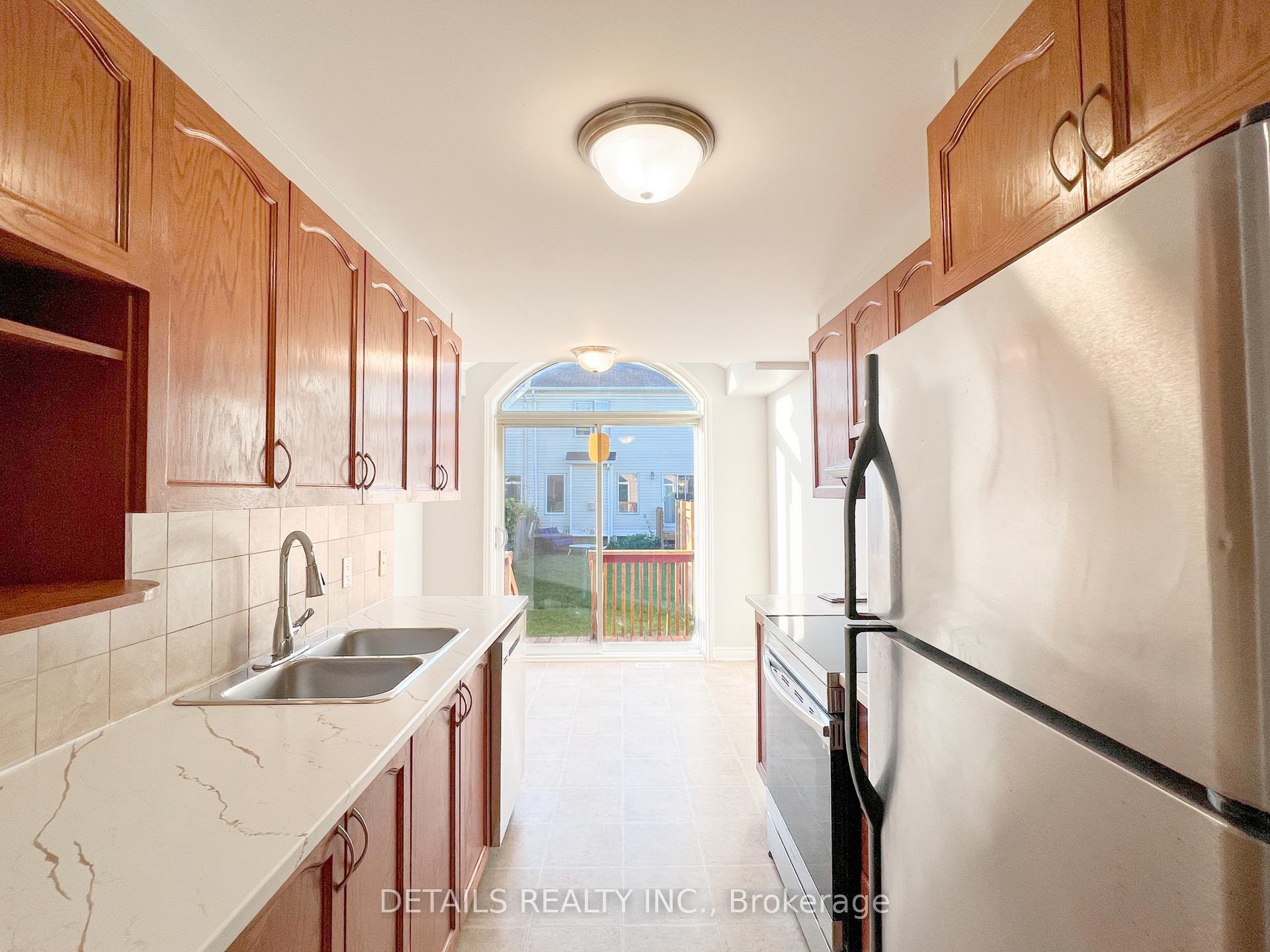 Photo 4 of 497 Temiskaming Crescent, Ottawa, Barrhaven - Strandherd — HOMEH