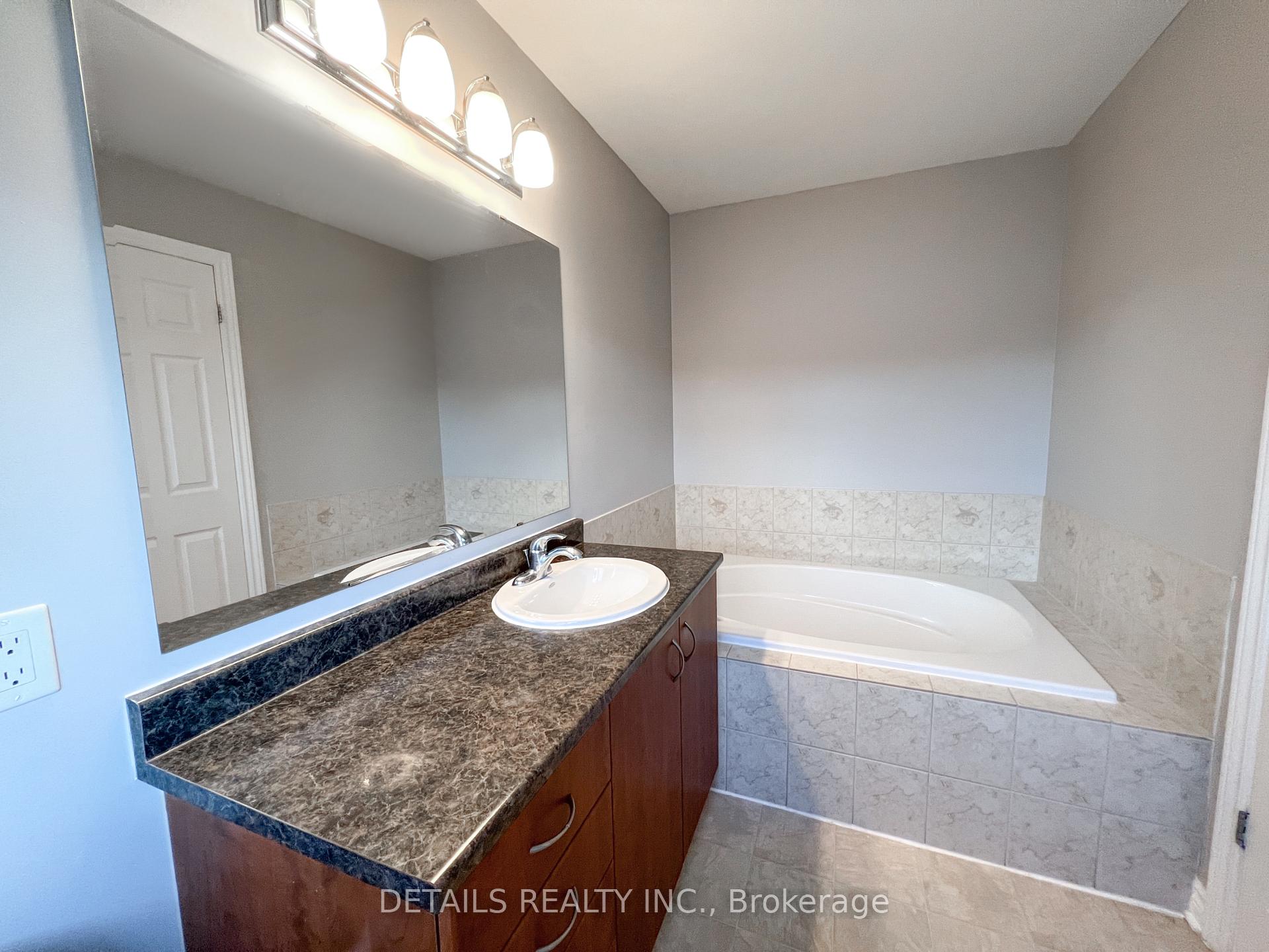 Photo 12 of 497 Temiskaming Crescent, Ottawa, Barrhaven - Strandherd — HOMEH