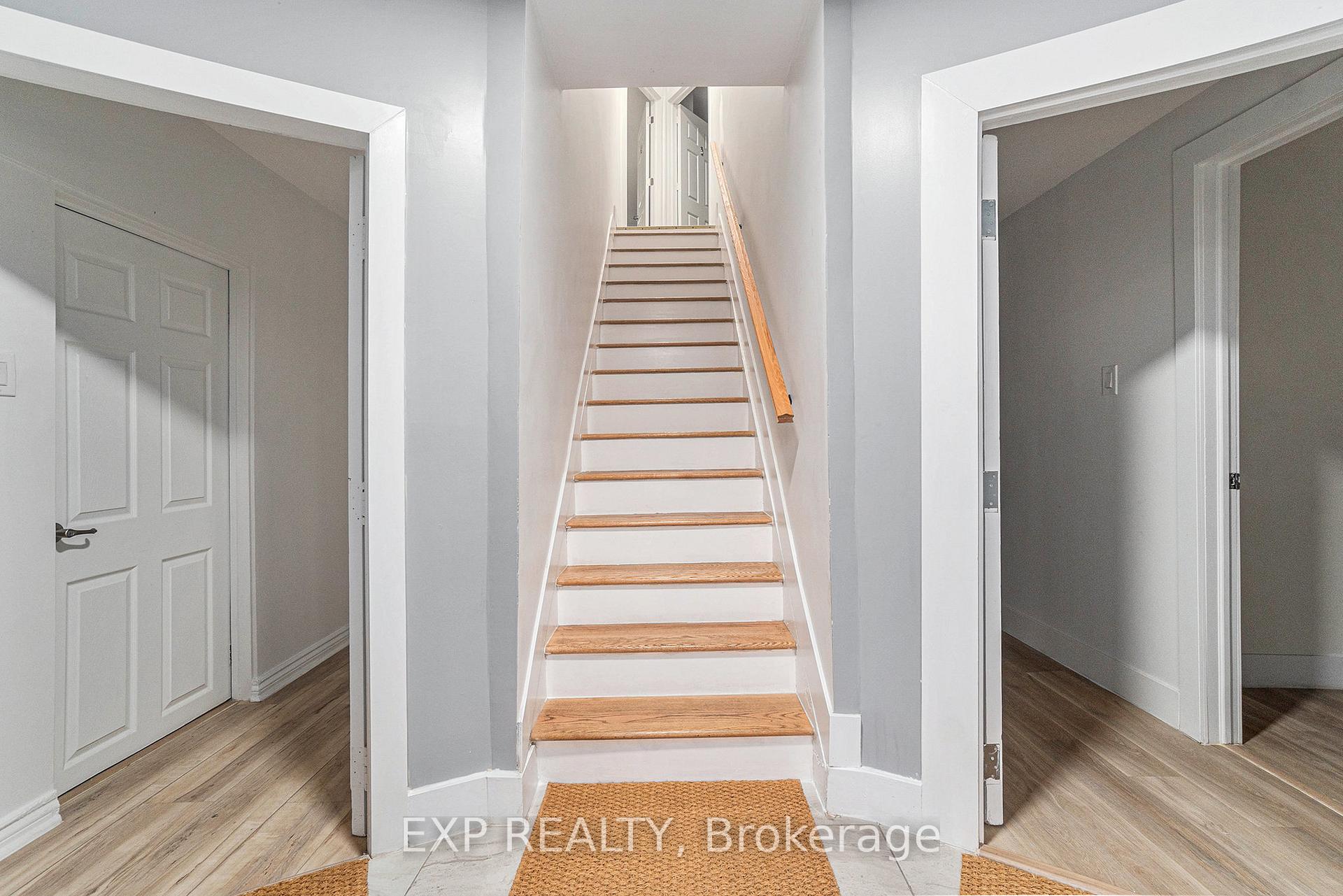 Photo 2 of Unit 2, 448 Cambridge Street S, Ottawa, West Centre Town — HOMEH