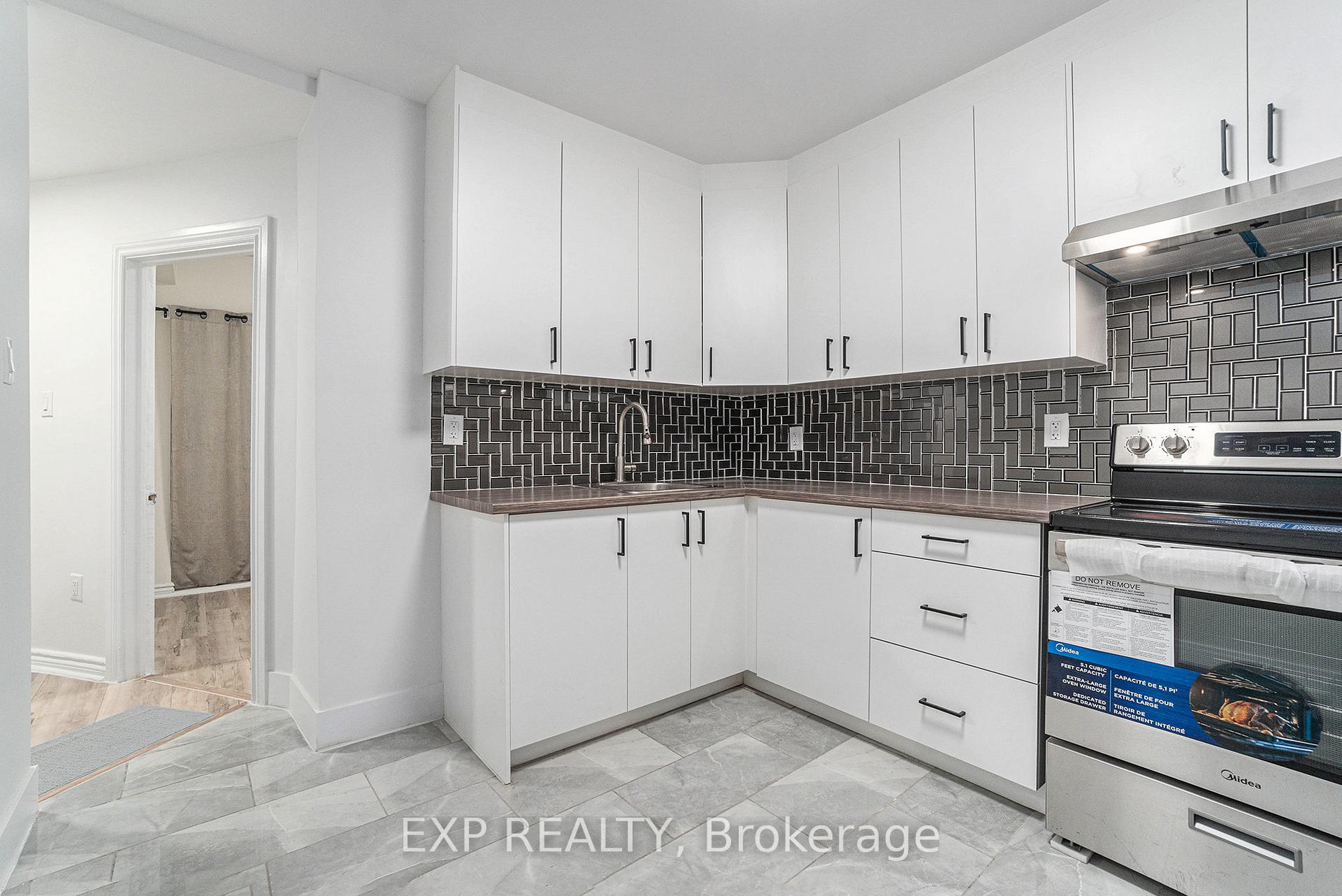 Photo 4 of Unit 2, 448 Cambridge Street S, Ottawa, West Centre Town — HOMEH