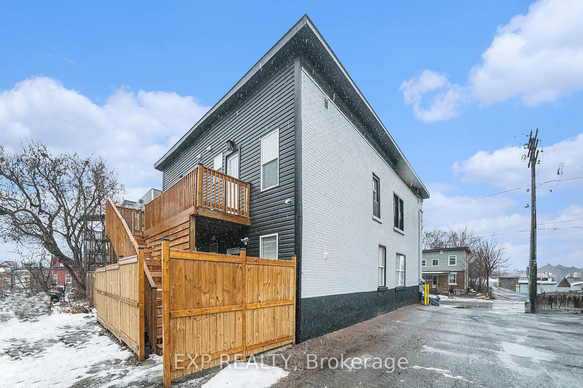 Photo 10 of Unit 2, 448 Cambridge Street S, Ottawa, West Centre Town — HOMEH